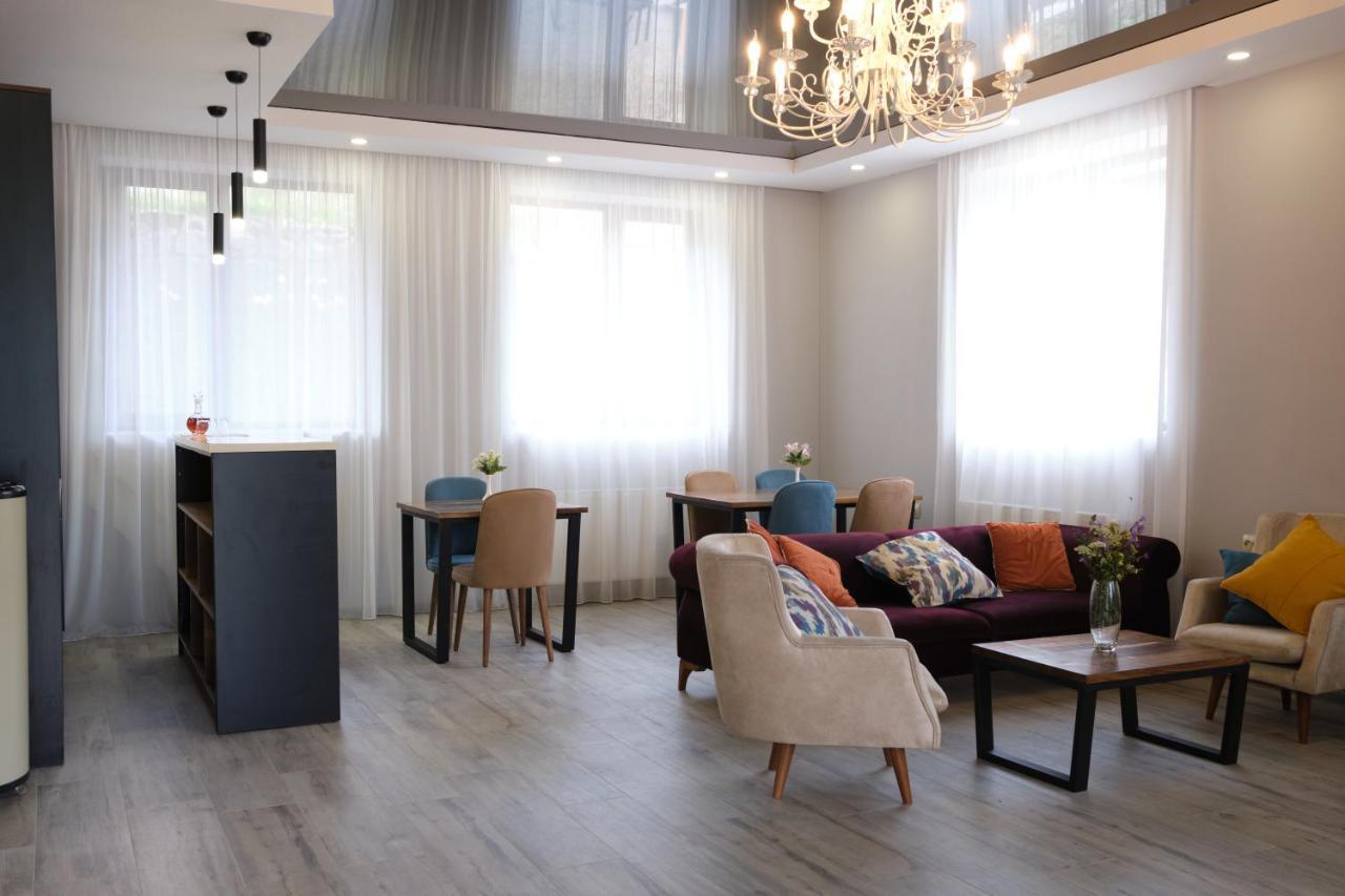 Hotel Axien Kazbegi Ngoại thất bức ảnh
