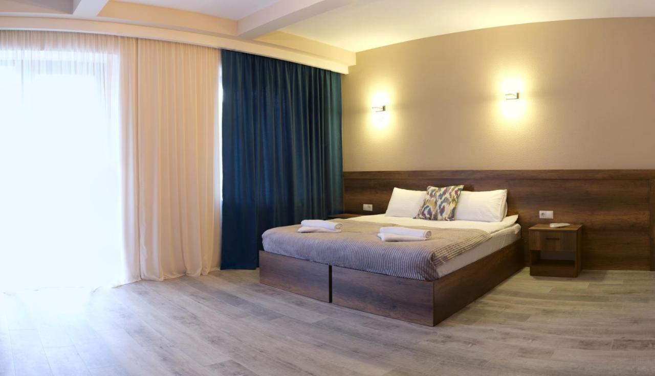 Hotel Axien Kazbegi Ngoại thất bức ảnh