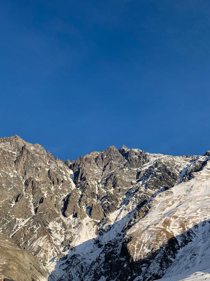 Hotel Axien Kazbegi Ngoại thất bức ảnh