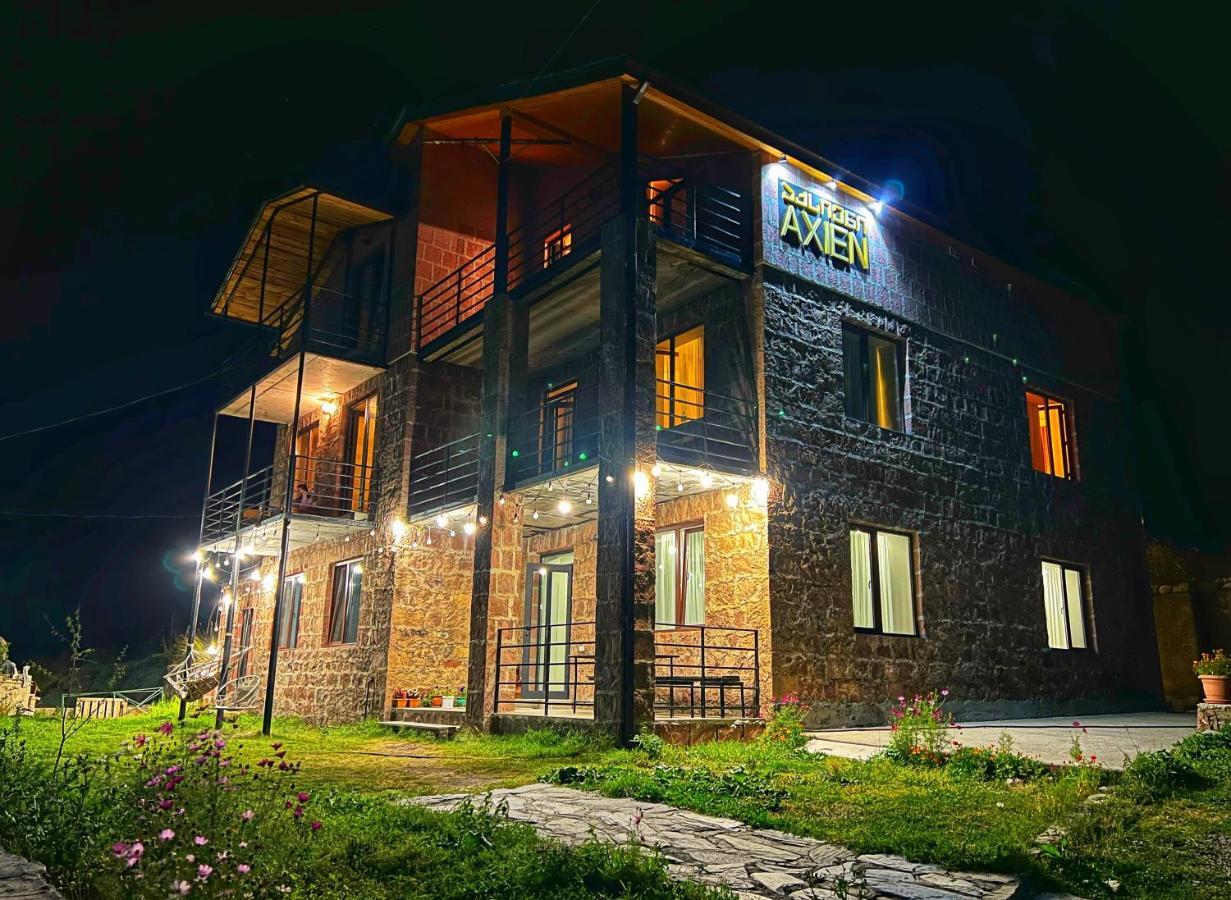Hotel Axien Kazbegi Ngoại thất bức ảnh