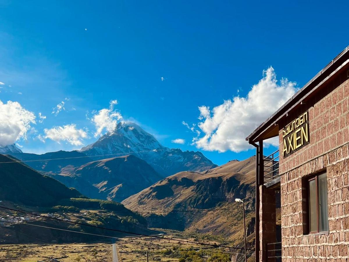 Hotel Axien Kazbegi Ngoại thất bức ảnh