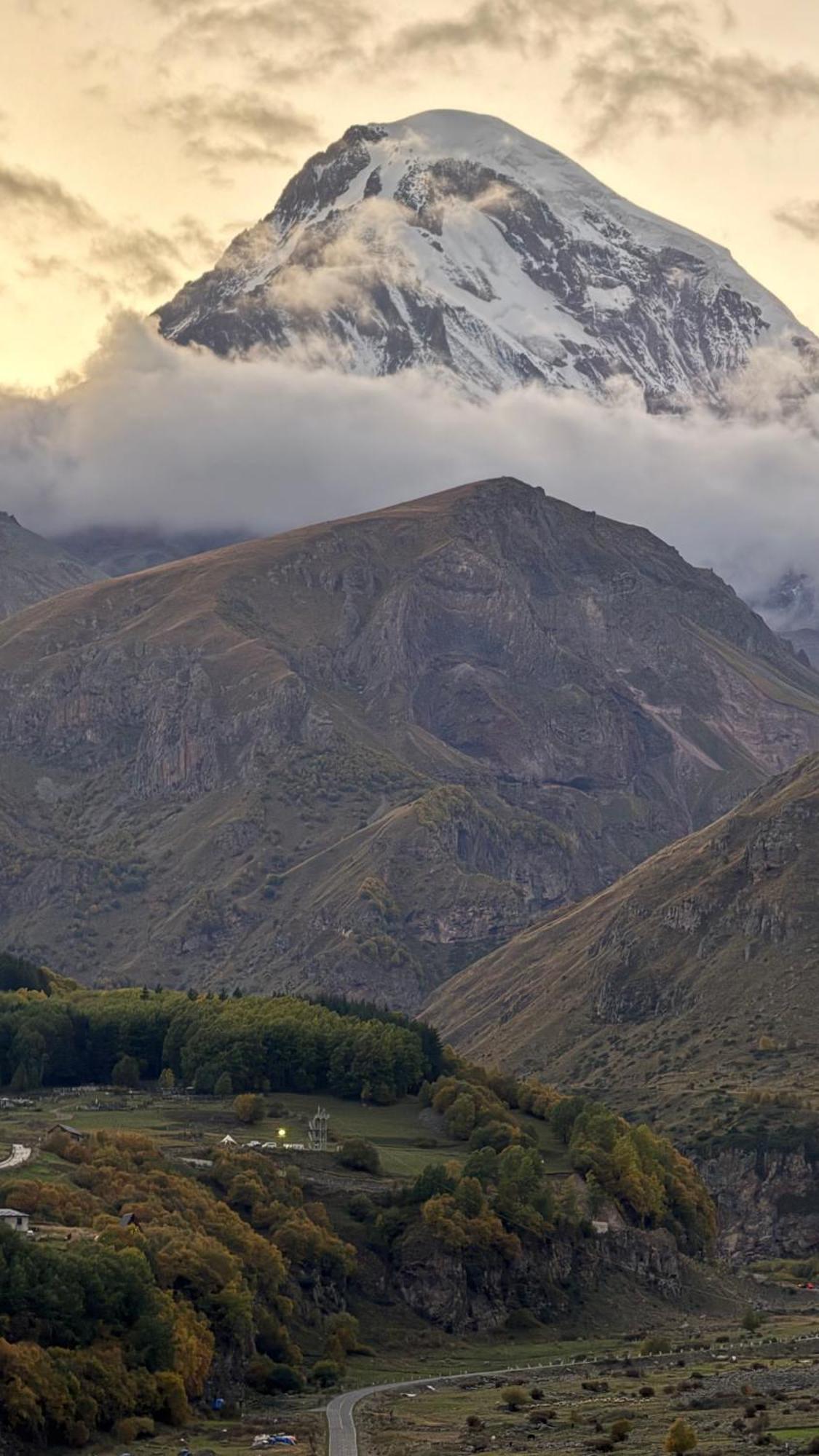Hotel Axien Kazbegi Ngoại thất bức ảnh